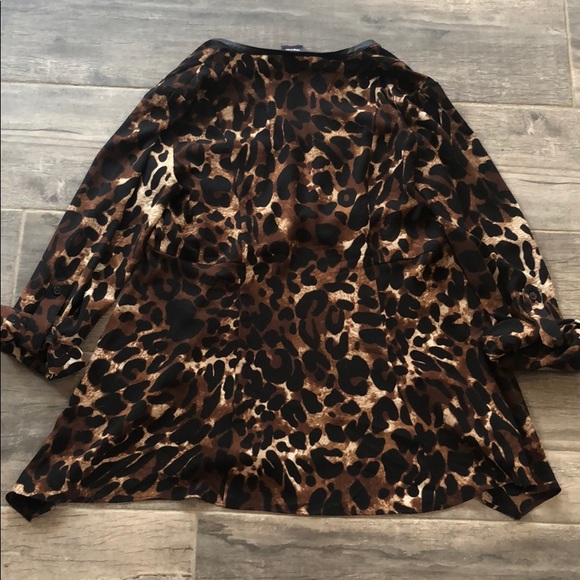 SOLD - Rafaella small animal print blouse fit and flare - Picture 5 of 6